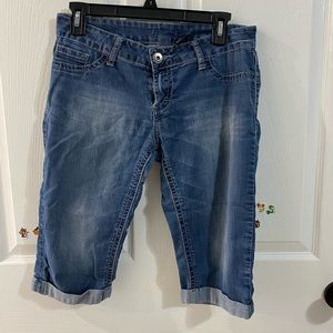 Capri jeans size 9